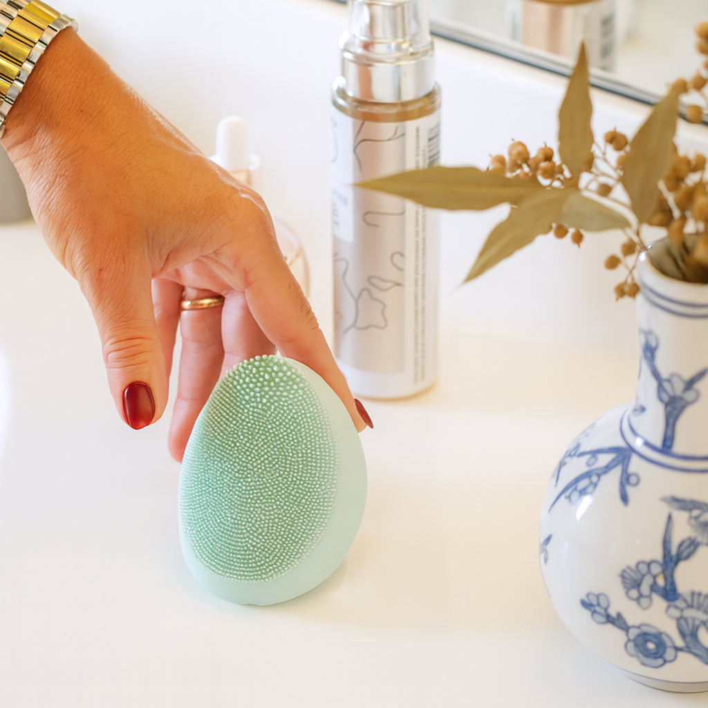 Silicone Sonic Face & Body Brush with Heat